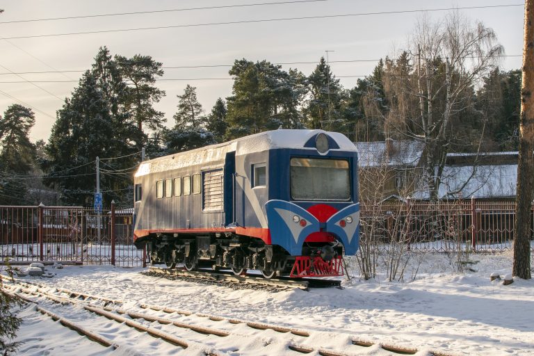 Тепловоз ТУ2-078 на постаменте